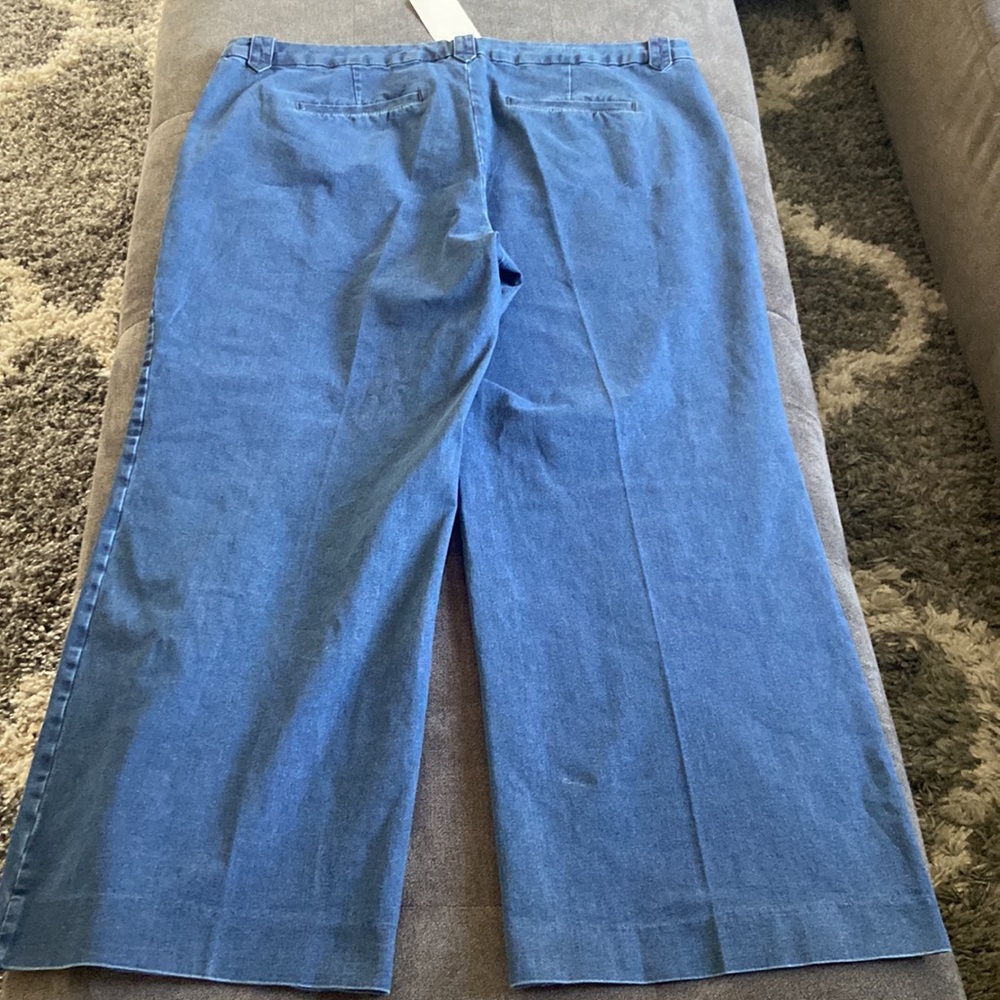 Isaac Mizrahi True Denim Wide Leg Jeans - Picture 3 of 8